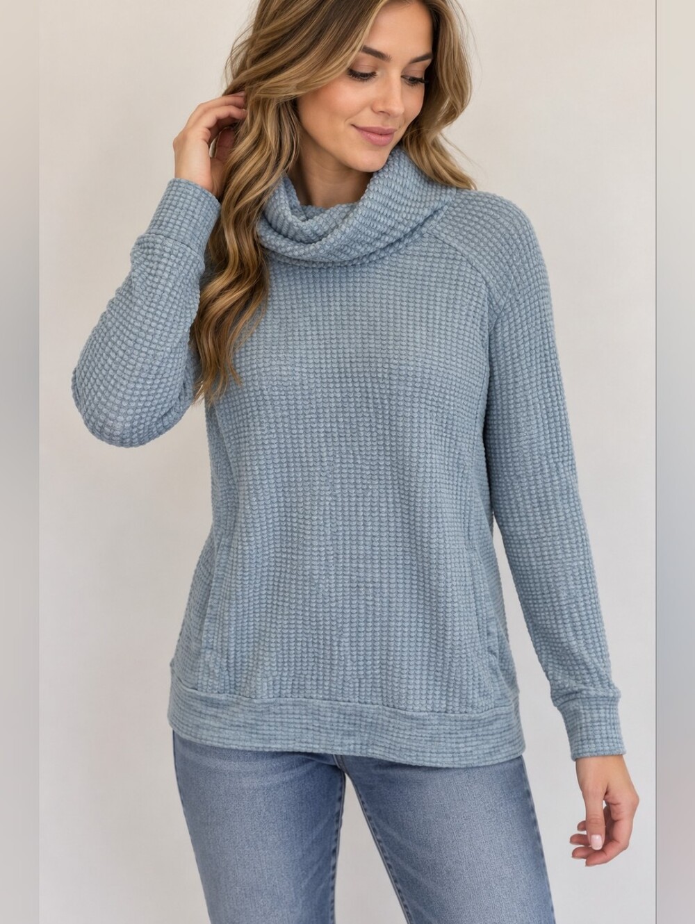 5/$25 Columbia Women's Blue Sweater
